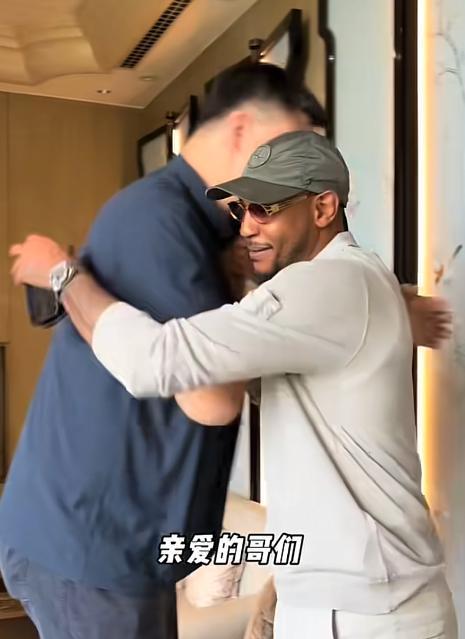姚明相聚晚宴丰韵美女作陪被拍互动亲密J9数字平台NBA安东尼来华与老友(图9)